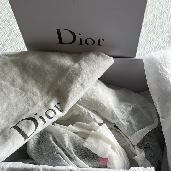 Black & pink pumps - Picture 6 of 7